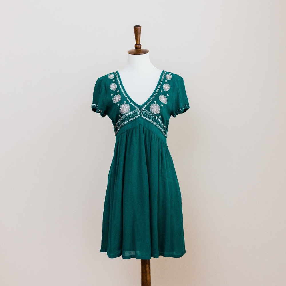 Embroidered and sequined Hollister dress